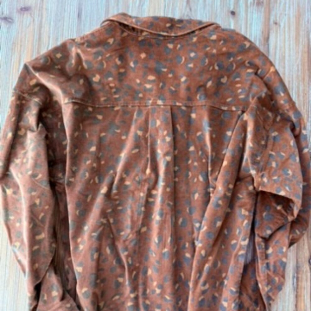 Easel Shacket (S) - Picture 6 of 7